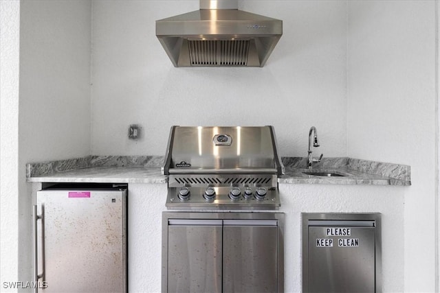 1142 SW 15th St, Cape Coral, FL 33991 - view of patio featuring a sink