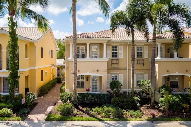 view of mediterranean / spanish home