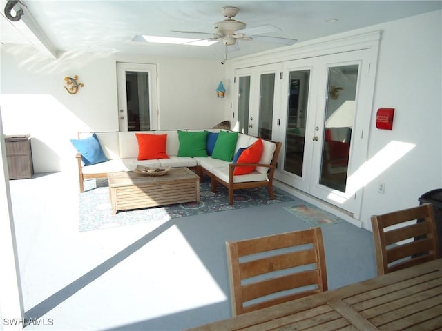 view of patio featuring french doors, an outdoor hangout area, and ceiling fan