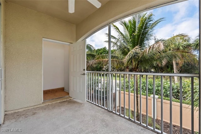 balcony with ceiling fan