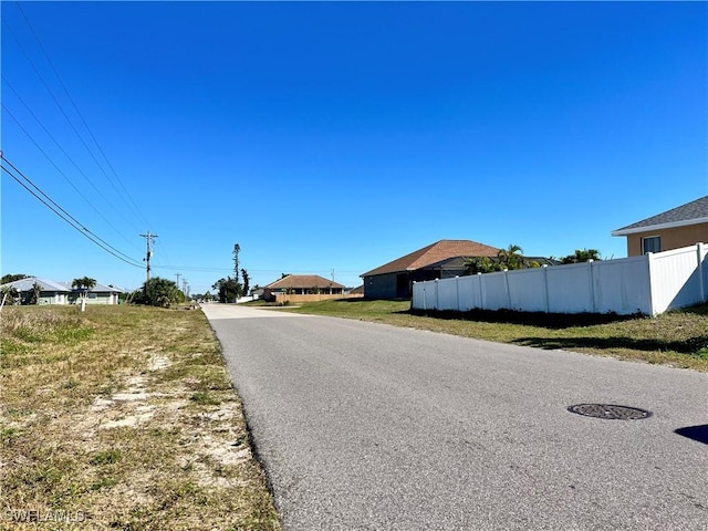 Listing photo 3 for 201 NW 5th Ter, Cape Coral FL 33993