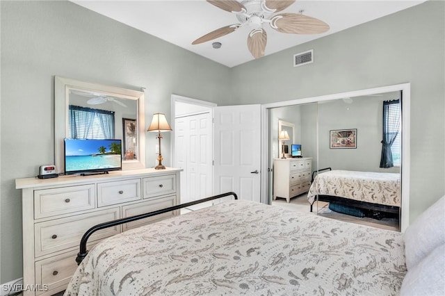 bedroom featuring ceiling fan and a closet