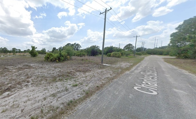 Listing photo 3 for 844 Charles Sise St E, Lehigh Acres FL 33974