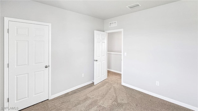 unfurnished bedroom featuring carpet floors