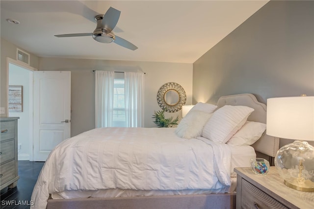 bedroom featuring ceiling fan