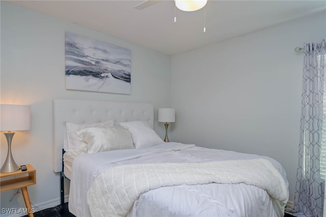 bedroom with ceiling fan