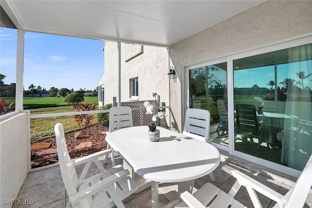 view of sunroom / solarium