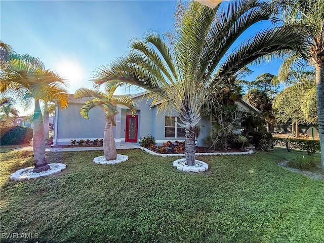 view of front of house with a front yard