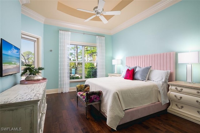 bedroom featuring ceiling fan, dark wood-type flooring, and crown molding