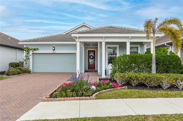 view of front facade with a garage