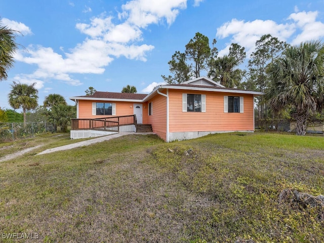 view of front of house with a front lawn