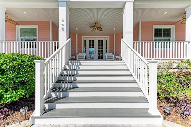 entrance to property featuring ceiling fan