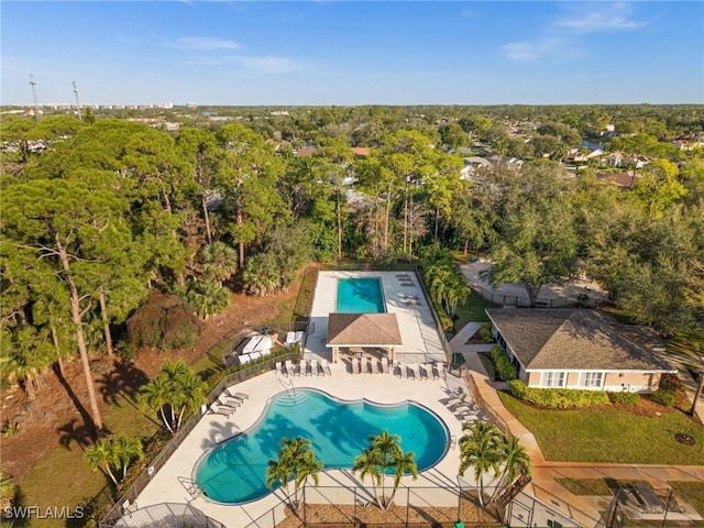 view of swimming pool