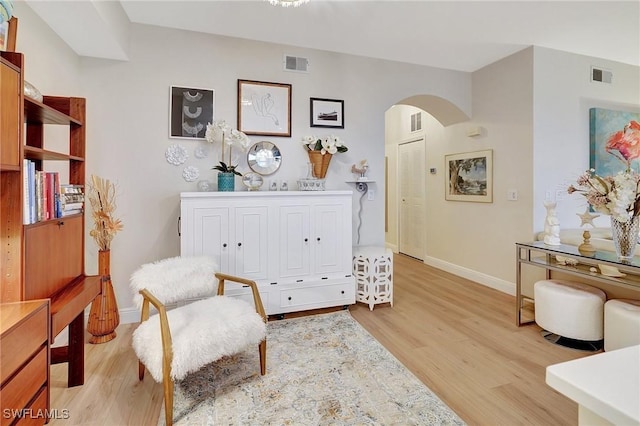 living area with light wood-type flooring