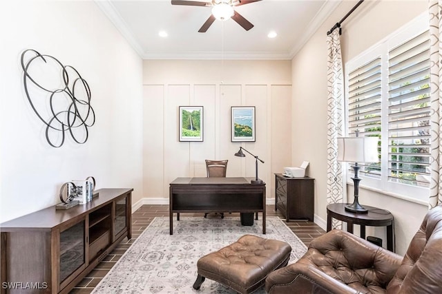 miscellaneous room with ceiling fan and crown molding