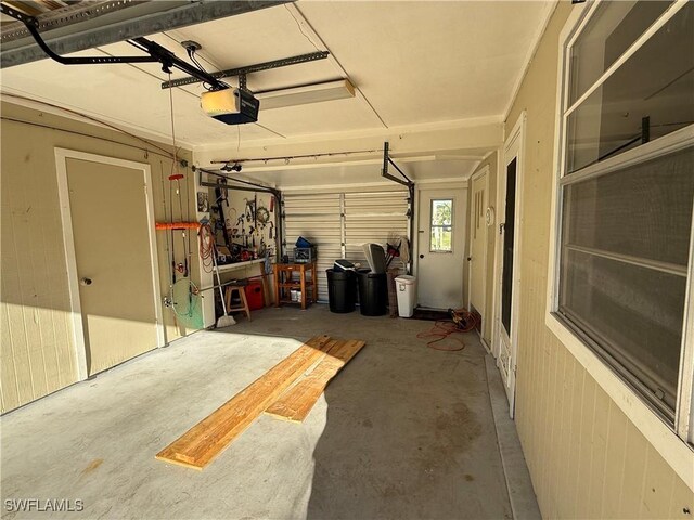 spare room with ceiling fan