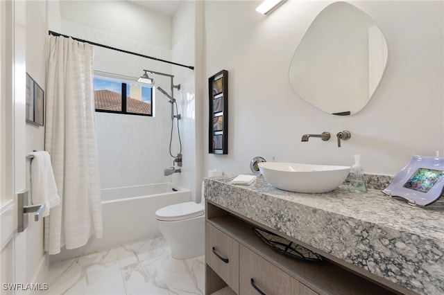 full bathroom featuring toilet, vanity, and shower / tub combo with curtain