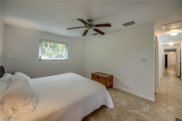 bedroom with ceiling fan