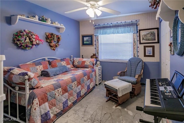 bedroom with ceiling fan