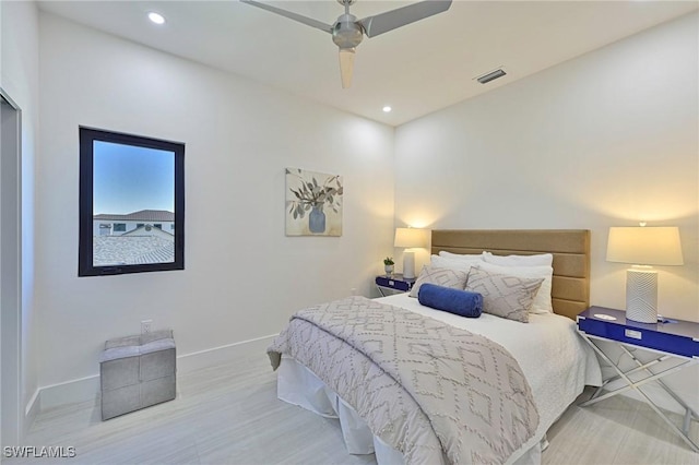 bedroom with ceiling fan