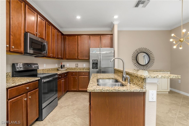 kitchen featuring a center island with sink, visible vents, a sink, stainless steel appliances, and crown molding