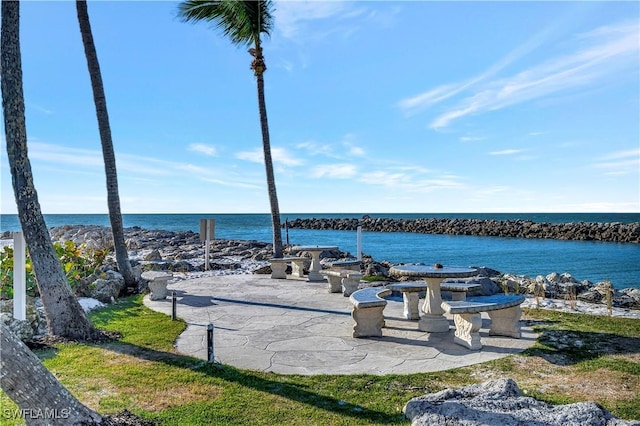 2246 Gulf Shore Blvd N Unit L2, Naples, FL 34102 - property view of water