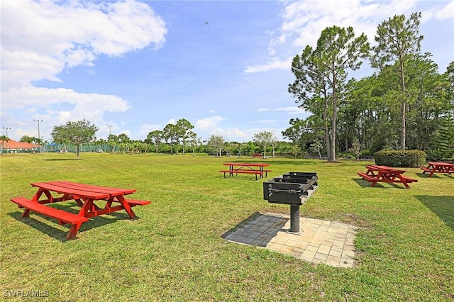 13268 Whitehaven Ln Unit 102, Fort Myers, FL 33966 - view of home's community featuring a lawn