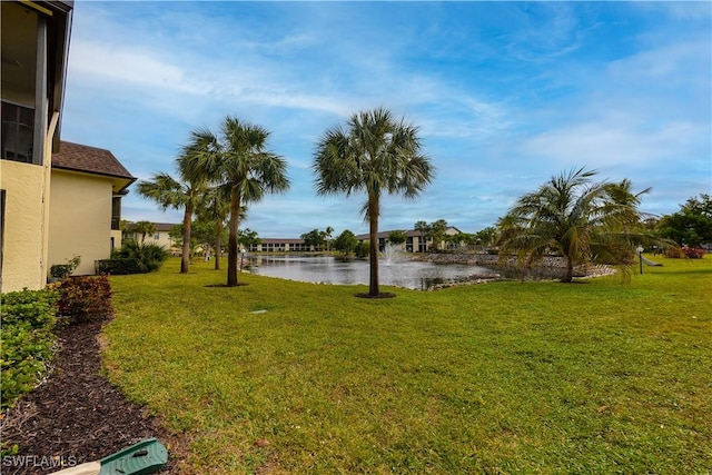 view of yard featuring a water view