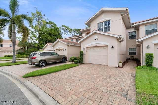 view of front of property featuring a garage