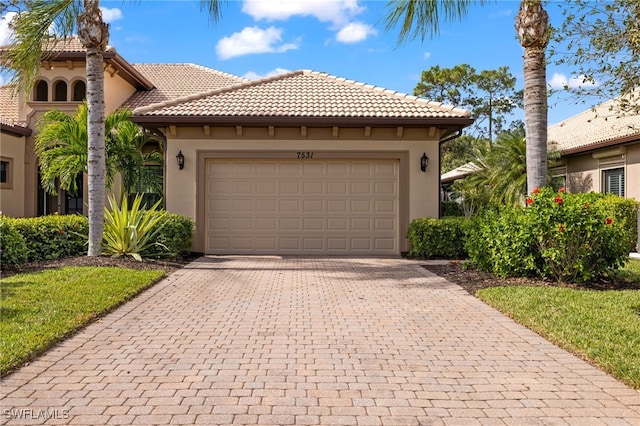 view of front of house featuring a garage