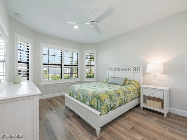 bedroom featuring ceiling fan