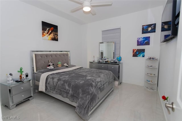 bedroom with ceiling fan