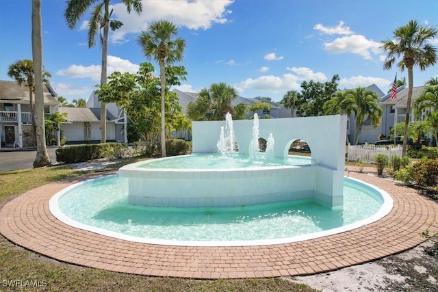 view of swimming pool