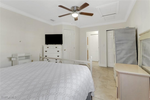 bedroom with crown molding and ceiling fan