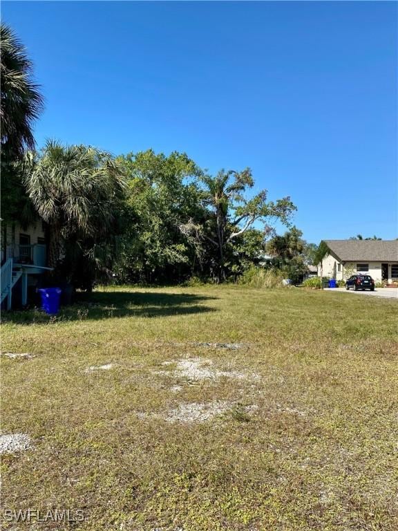 Listing photo 3 for 3223 Edgewood Ave, Fort Myers FL 33916