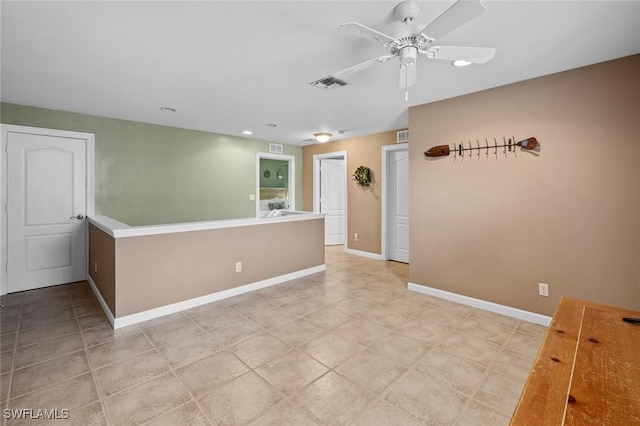 empty room with ceiling fan