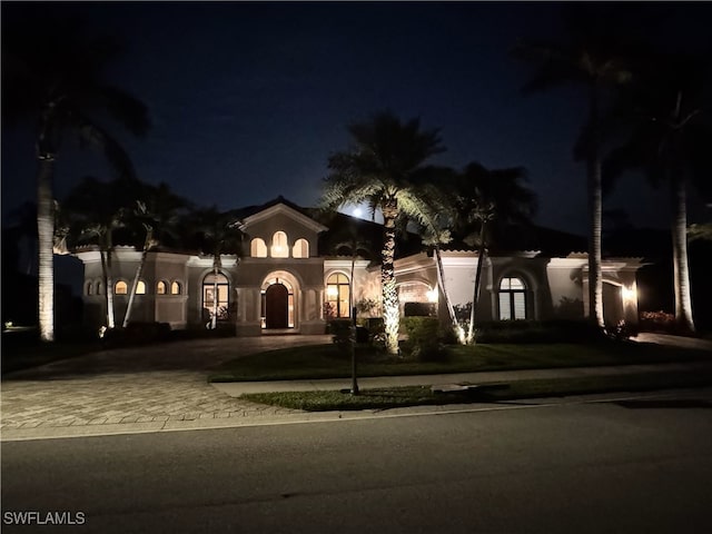 view of mediterranean / spanish-style house