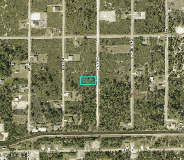 Listing photo 2 for 1213 State Ave, Lehigh Acres FL 33972