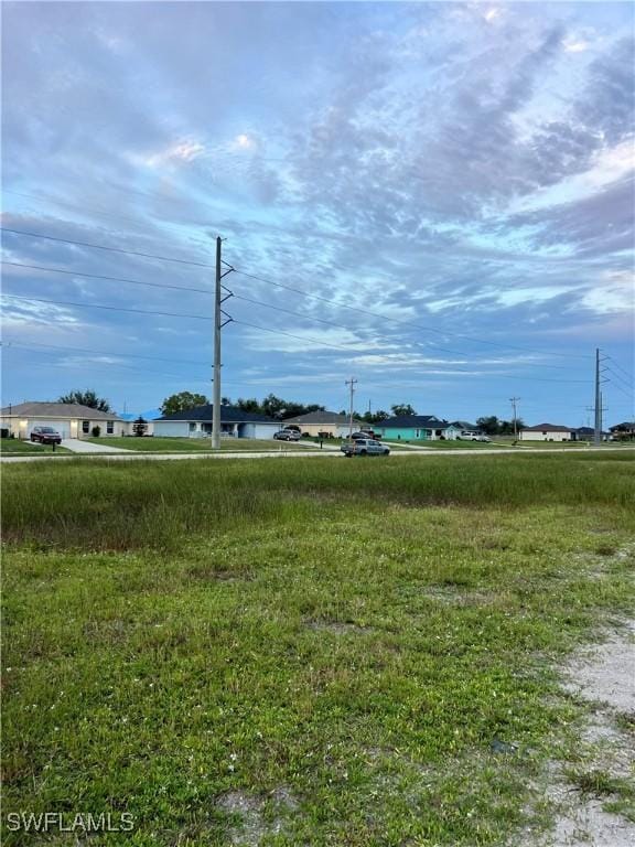 Listing photo 3 for 128 Kismet Pkwy W, Cape Coral FL 33993