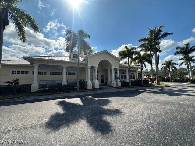 view of front of property with metal roof