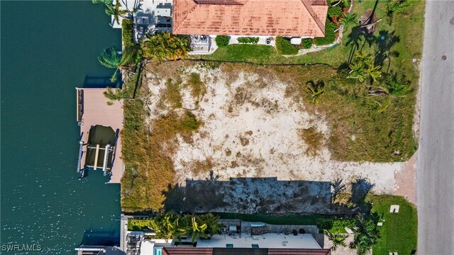 362 Trade Winds Ave, Naples, FL 34108