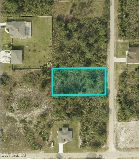 Listing photo 2 for 1405 Dixie Ave, Lehigh Acres FL 33972