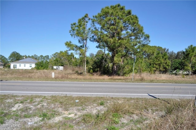 Listing photo 3 for 3418 8th St SW, Lehigh Acres FL 33976