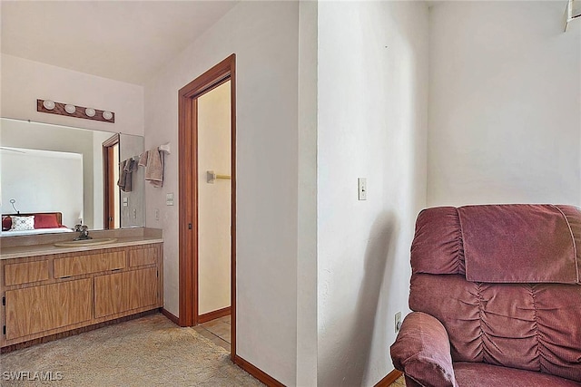 sitting room with sink