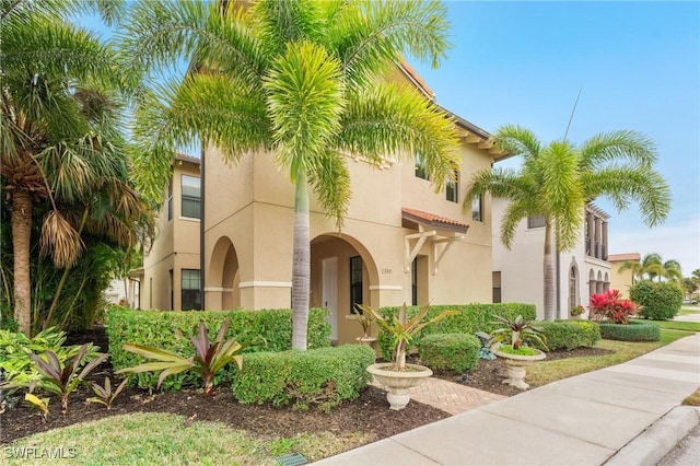 view of mediterranean / spanish-style house