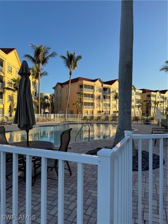 view of swimming pool