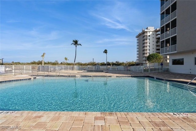 view of swimming pool