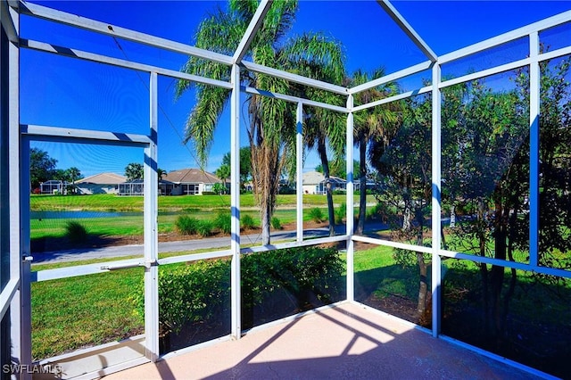 view of unfurnished sunroom