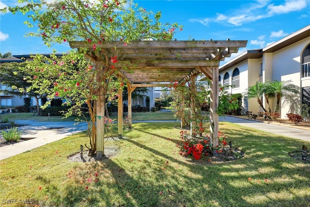 view of yard with a pergola