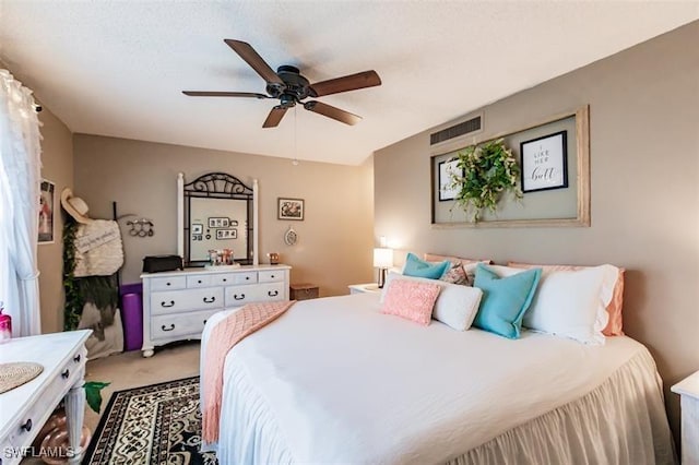 bedroom with carpet flooring and ceiling fan